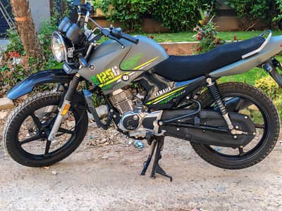Yamaha YBR 125G only 7500km driven