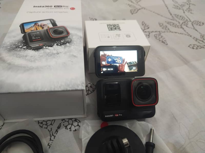 insta 360 Ace Pro action Camera 0