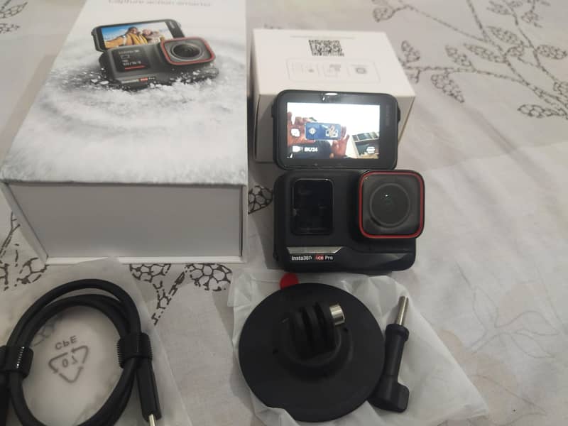 insta 360 Ace Pro action Camera 1