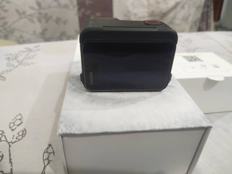 insta 360 Ace Pro action Camera 4