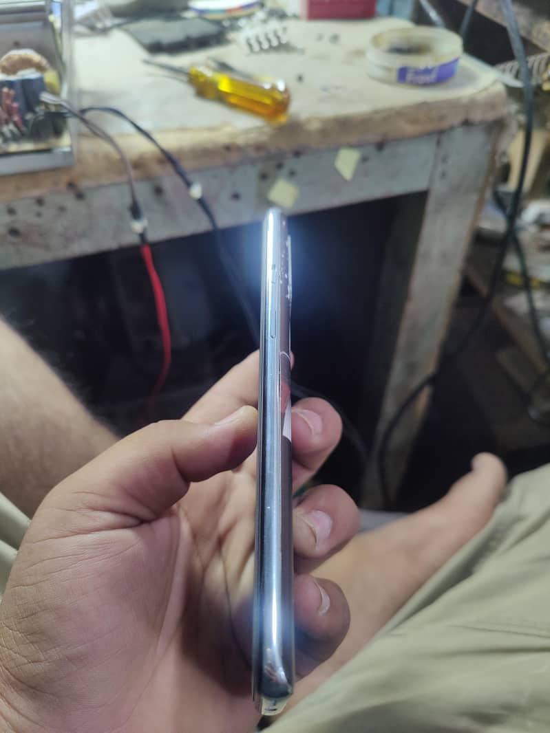 One Plus 8T 4