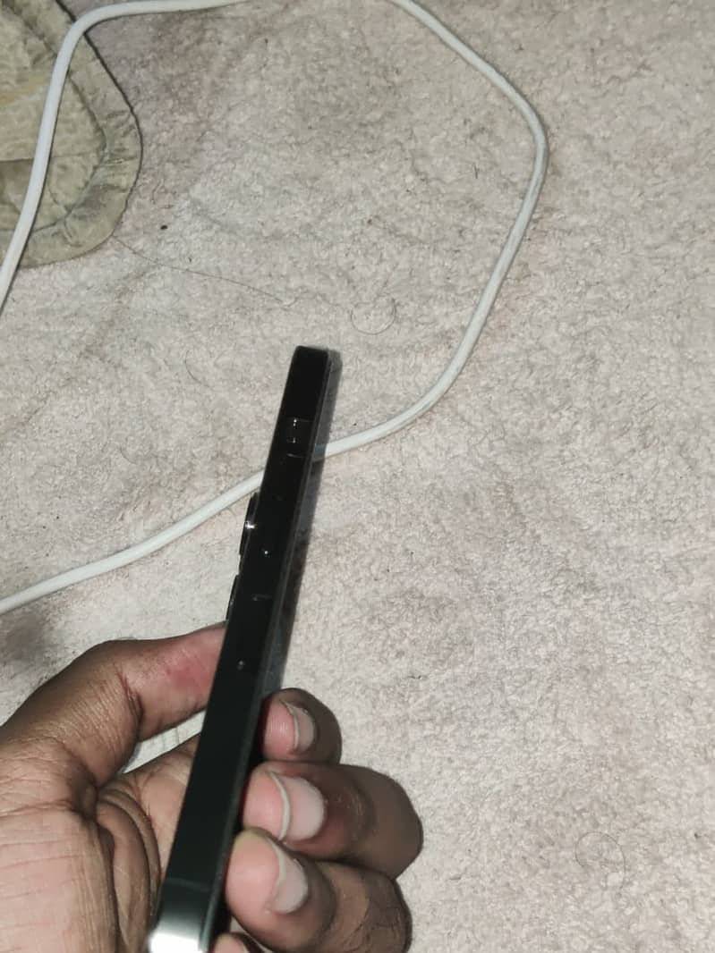iPhone 13 Pro 1