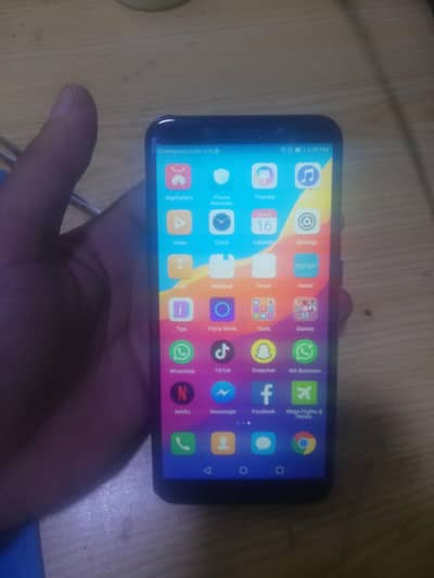 Honor 7C