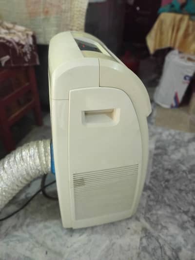 Portable Bree Asia AC