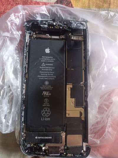 Apple iPhone SE