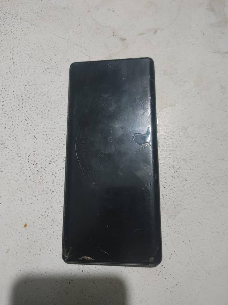 Tecno CAMON 40 Pro 1