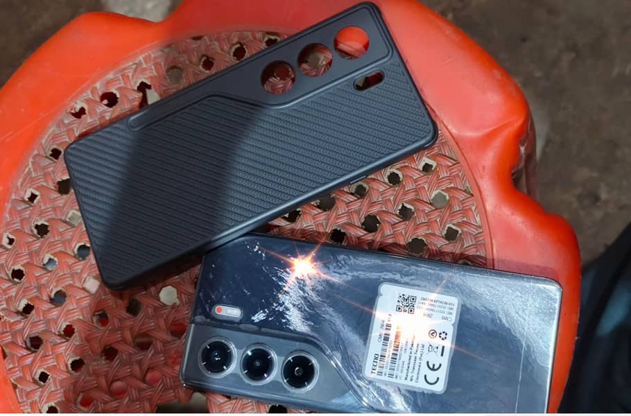 Tecno CAMON 40 Pro 3