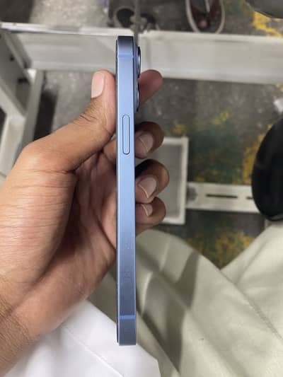 Apple iPhone 14