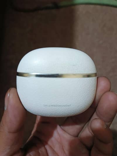 Available Zero Earphones