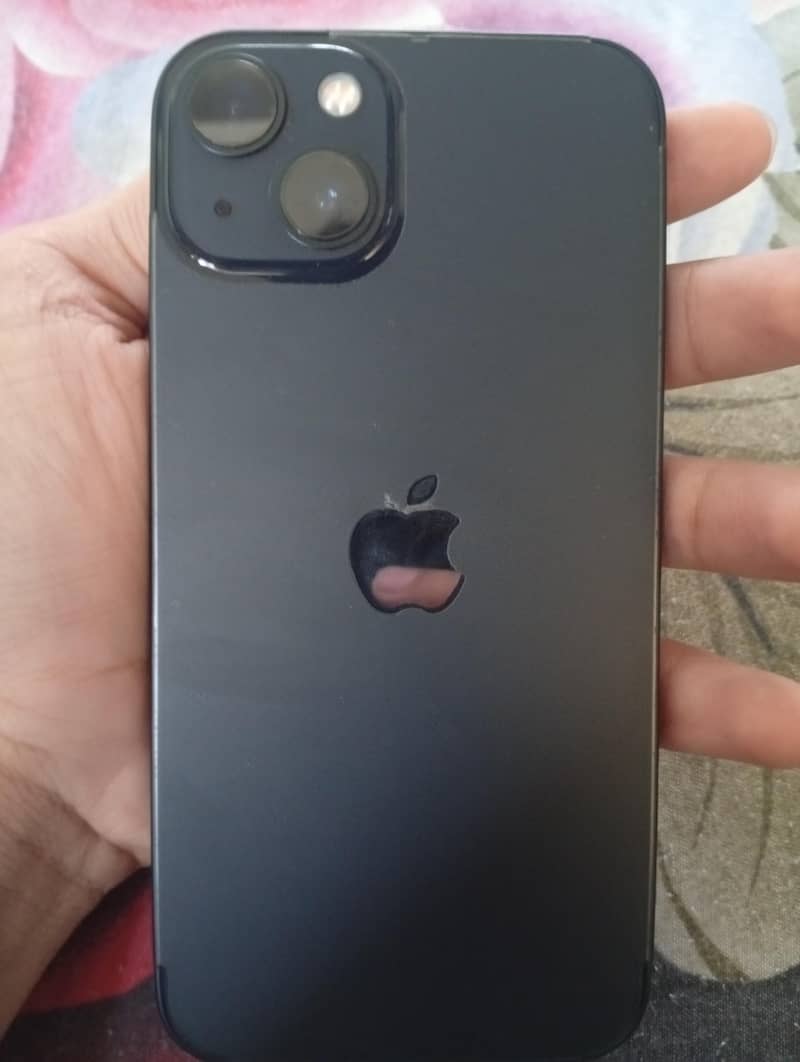 Apple iPhone 13 2