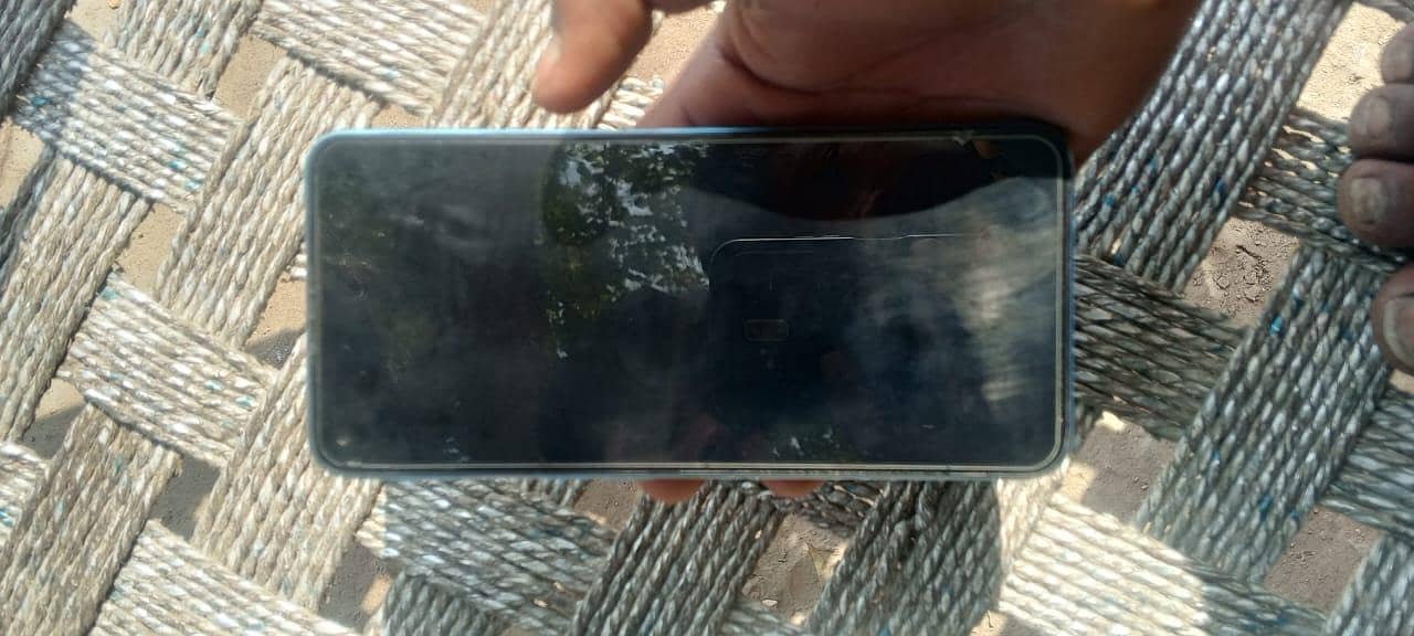 OPPO A96 0