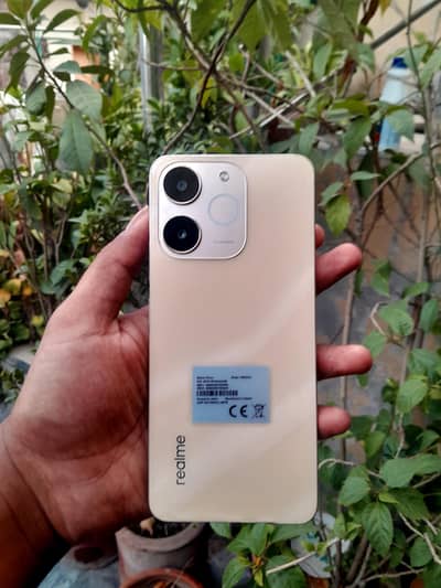 Realme note 70