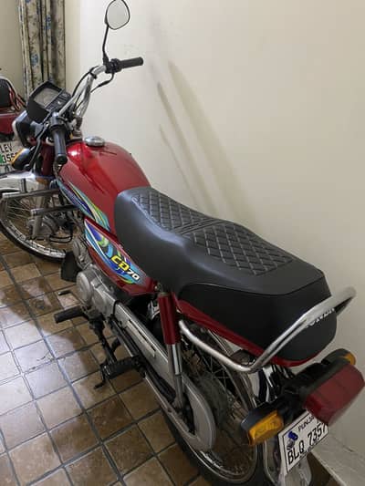 Honda CD 70 23/24 look like new