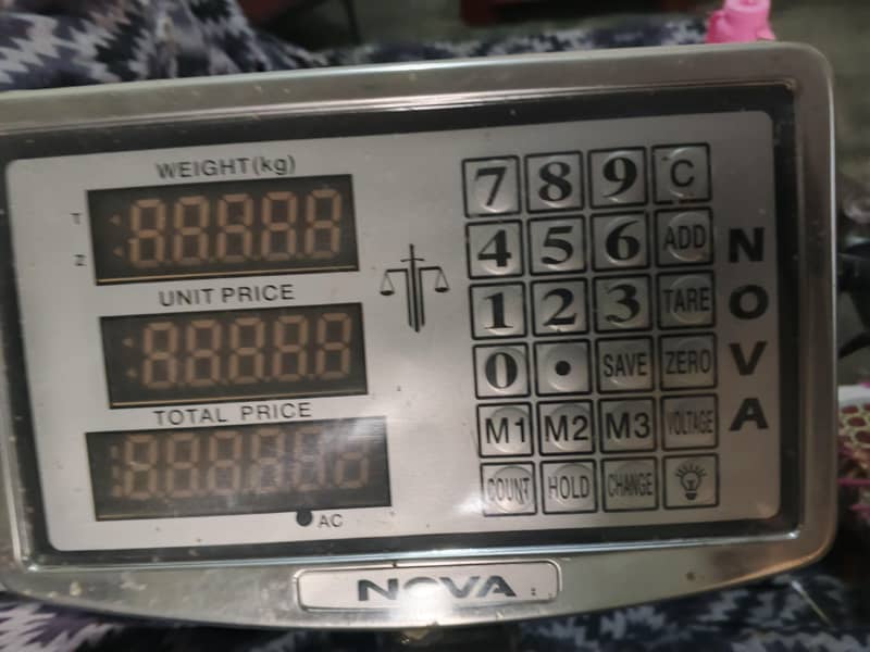 Digital computer Scales 0