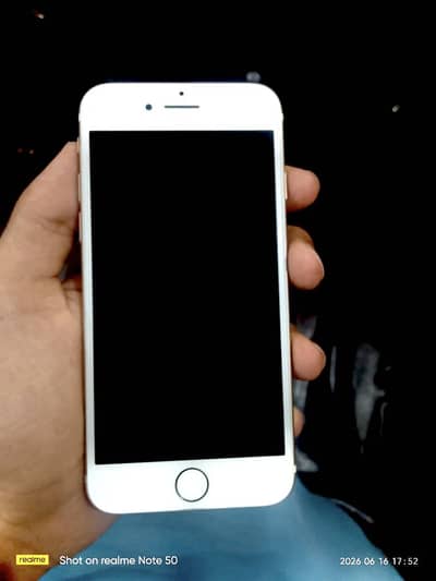 Apple iPhone 7