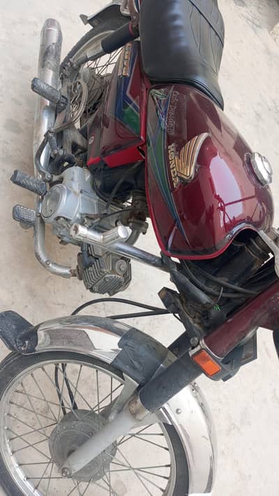Honda Cd70 10/8 condition orignal docoments one hand use
