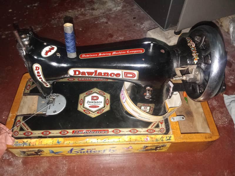 Almost new Sewing machine 2
