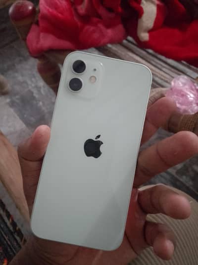 Apple iPhone 12