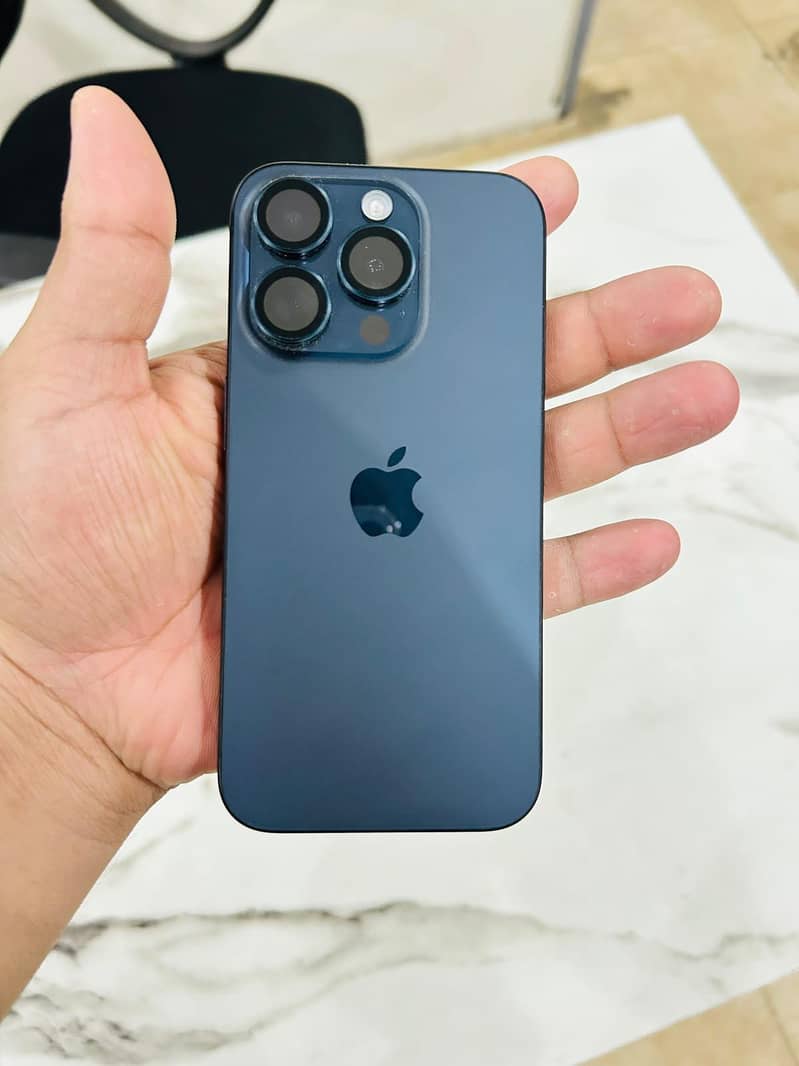 IPhone 15 Pro JV 0