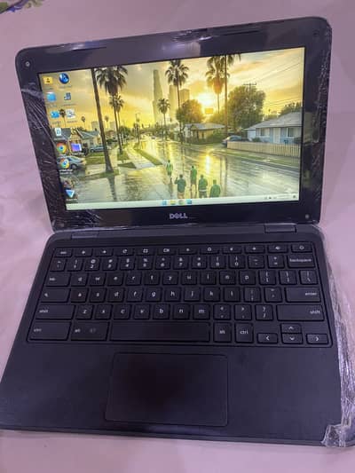 Dell Laptop  Windows 11 Pro  4GB RAM   Excellent Condition