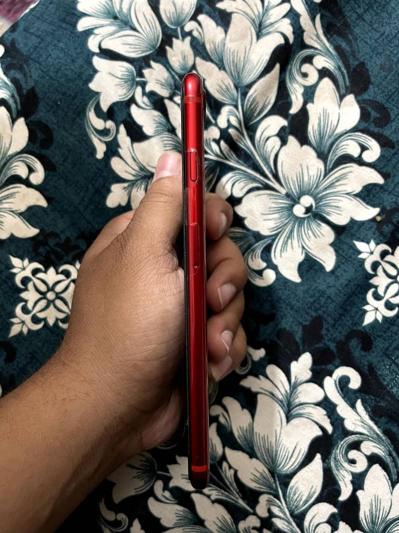 Apple iPhone 8 Plus 5