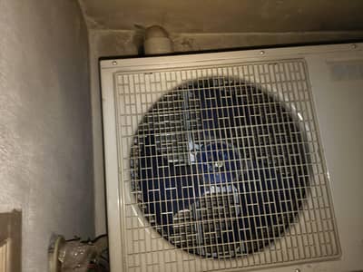 Orient 1 ton Ac in good condition