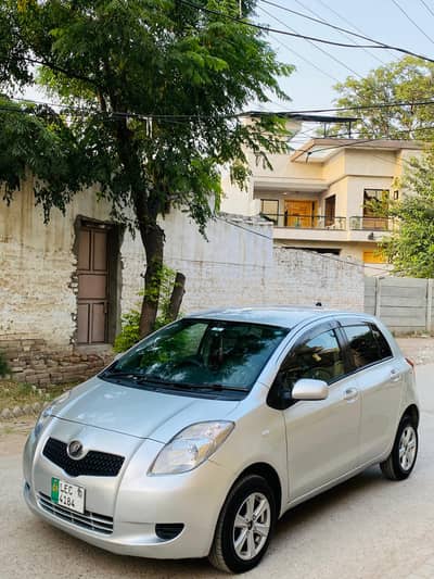 Toyota Vitz 2006 model urgent sale
