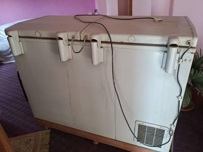 deep freezer with two doors & wooden choki