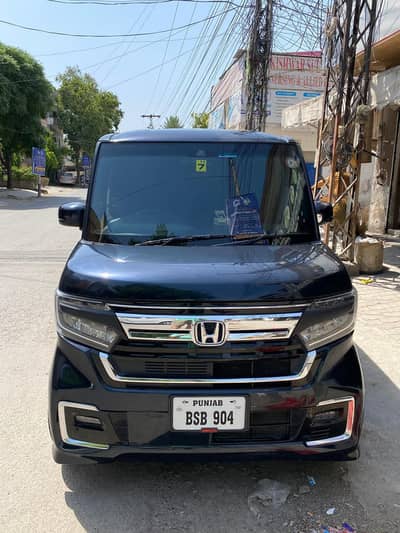 Honda N Box Custom 2023