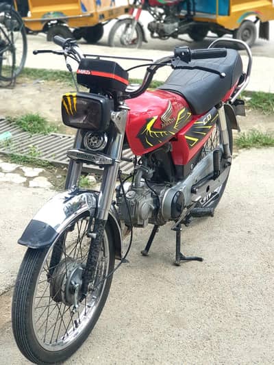 CD 70 bike