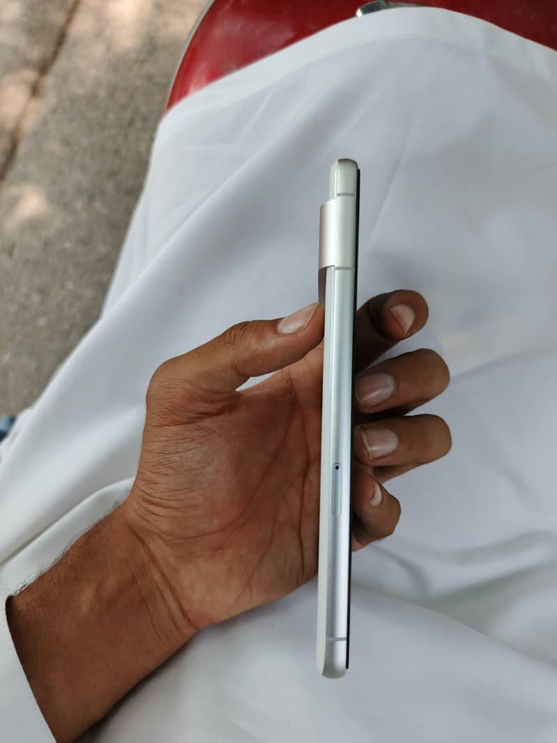 Google Pixel 7 3