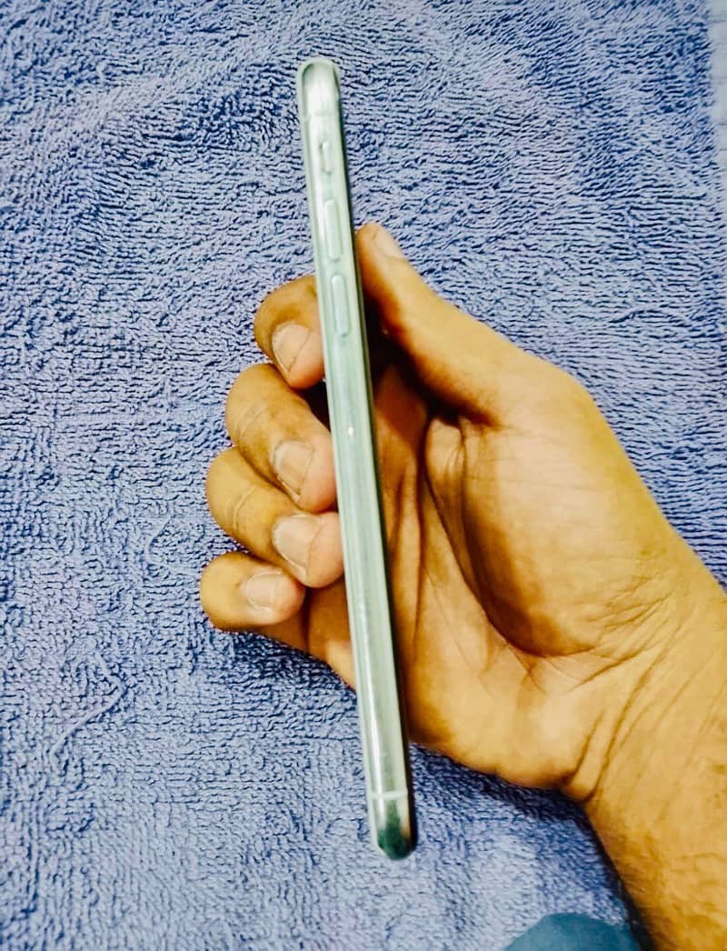 Apple iPhone X 3