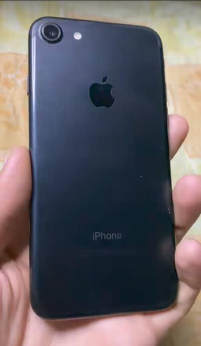 Apple iPhone 7