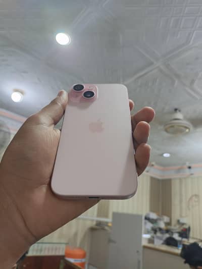 Apple iPhone 15