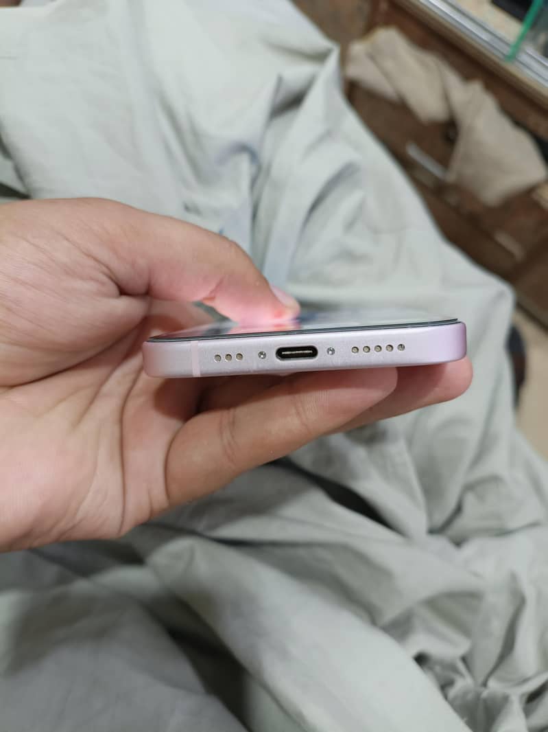 Apple iPhone 15 2