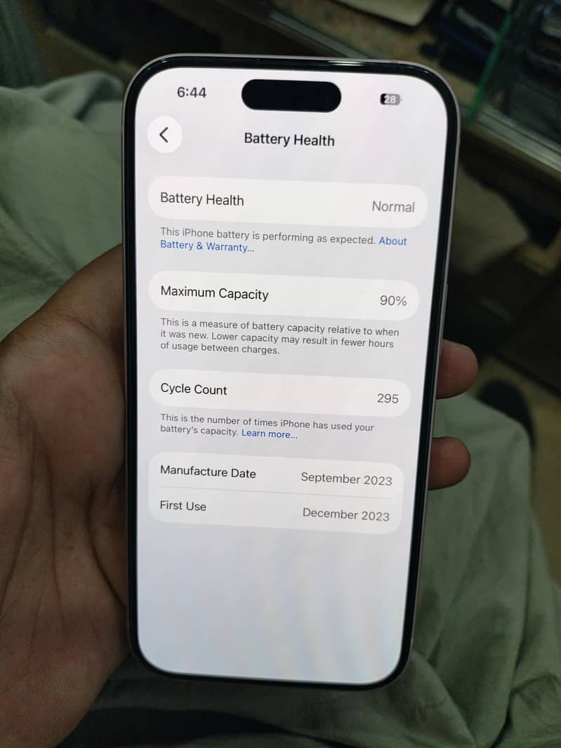Apple iPhone 15 6