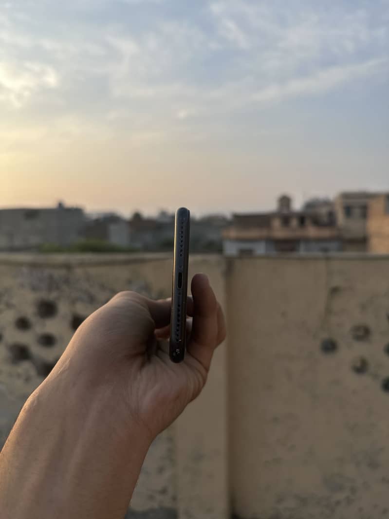Apple iPhone 7 Plus 3
