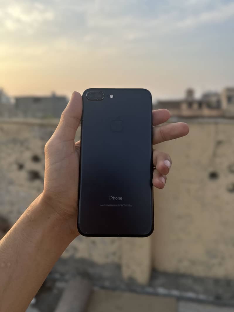 Apple iPhone 7 Plus 7