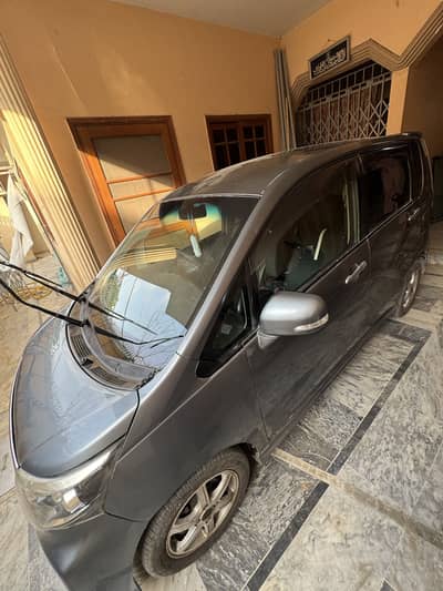 Daihatsu Move 2013