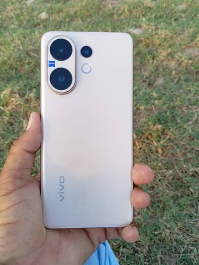 Vivo V60