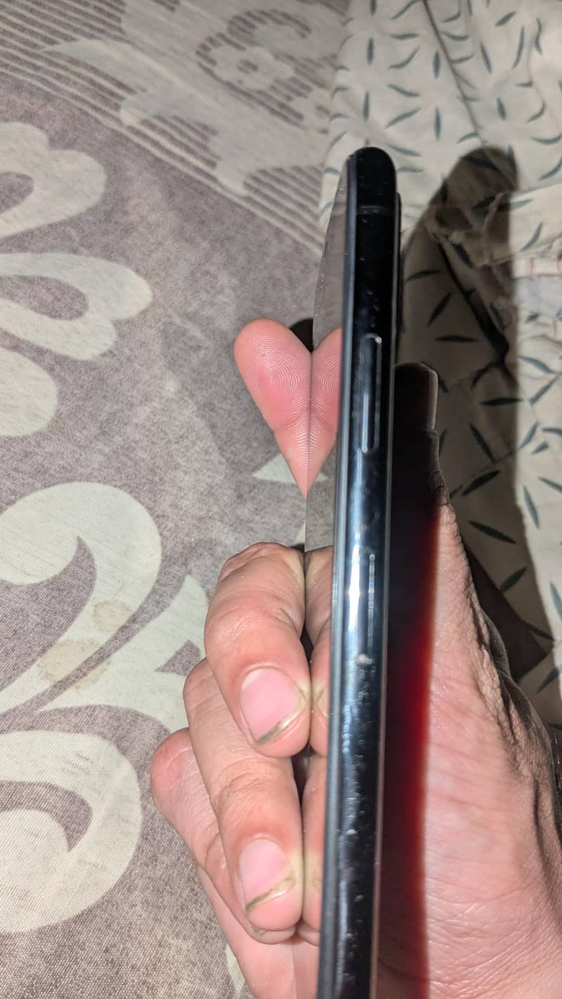 Apple iPhone X 0