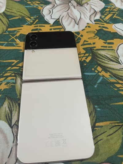 Samsung z flip 4