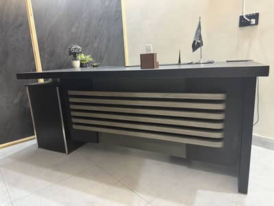 Executive office Table