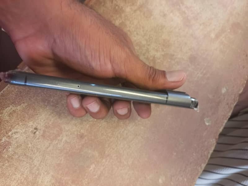 Google Pixel 8 2
