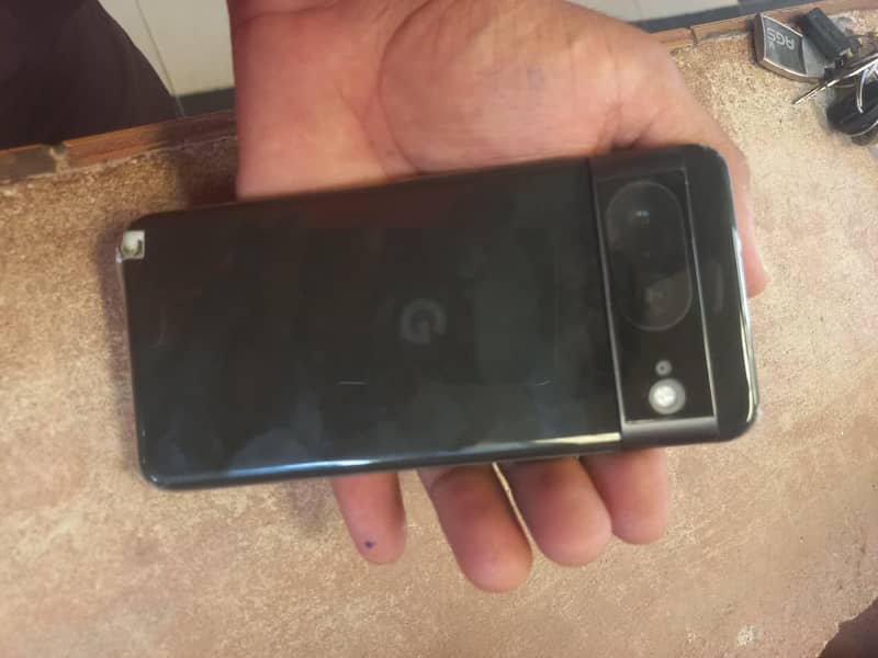 Google Pixel 8 5