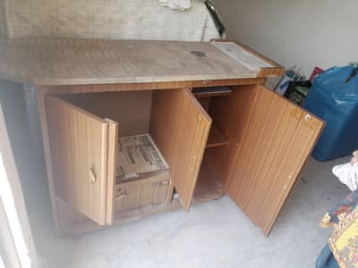 Iron stand table for sale