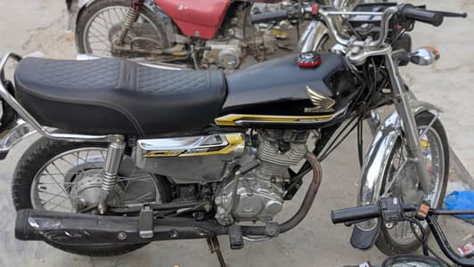 CG 125 SE