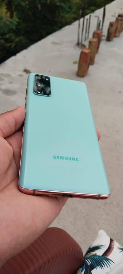 Samsung Mobile S20 FE