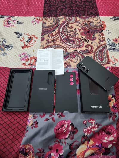 Samsung Galaxy S23 Official Box Open