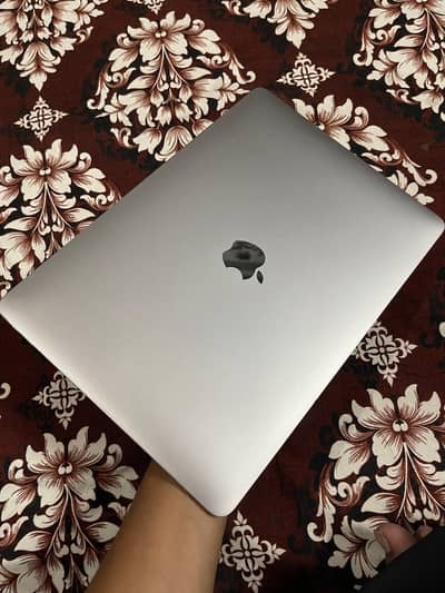 Macbook air 2019  16Gb, 256Gb